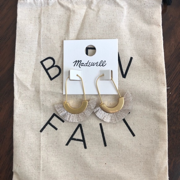 Madewell Jewelry - NWT Madewell Arc Wire Fringe Earrings